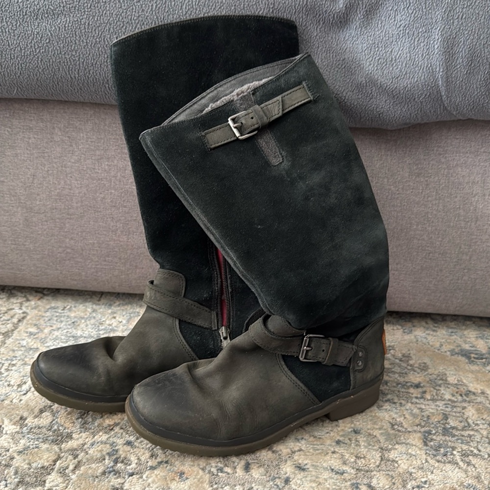 Ugg riding boots size 6.5